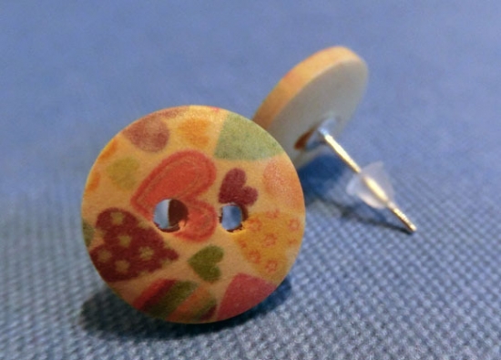 Preview: Ohrstecker Holzknöpfe Herzen Liebe